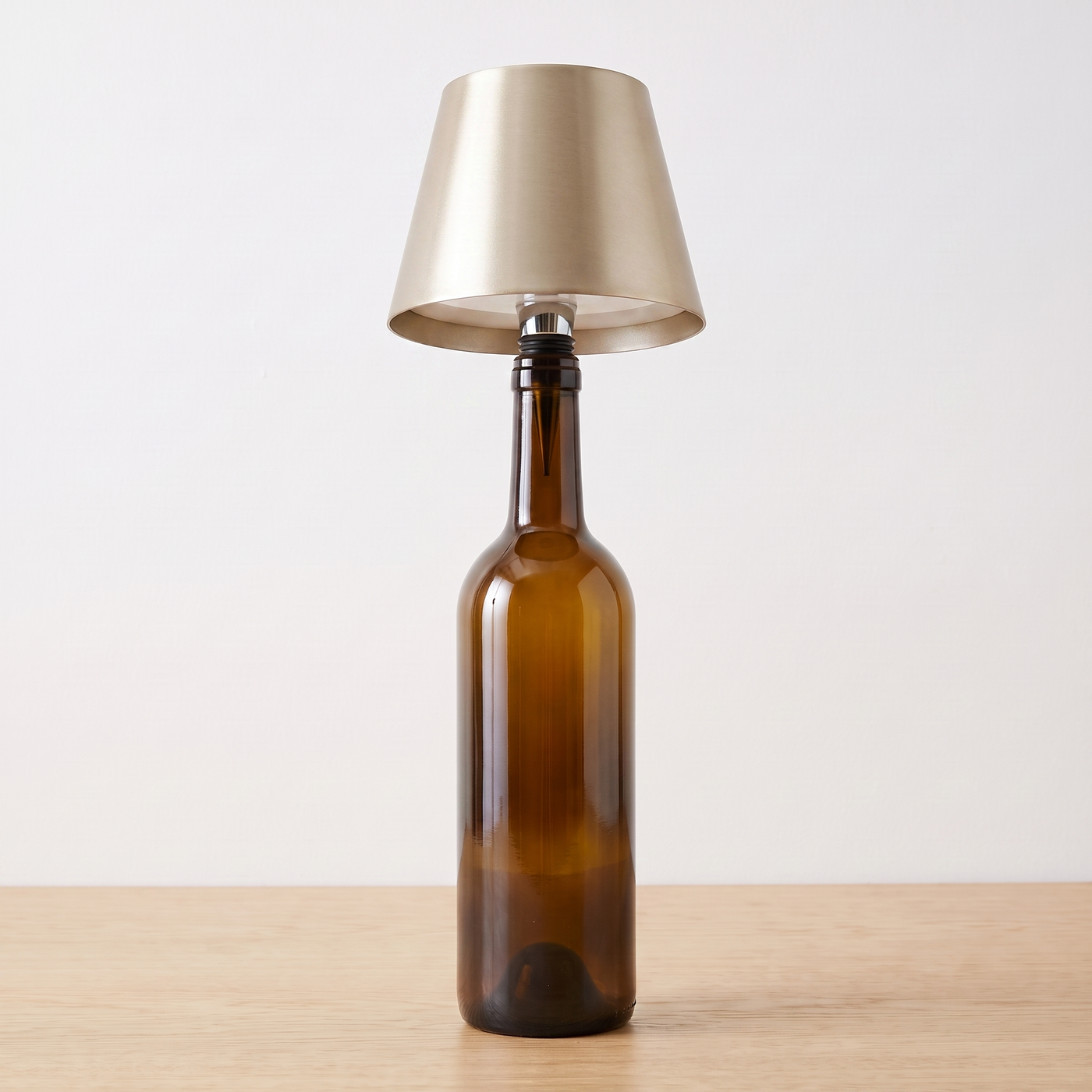 Aria | Cordless Bottle Table Lamp — Gold — light off