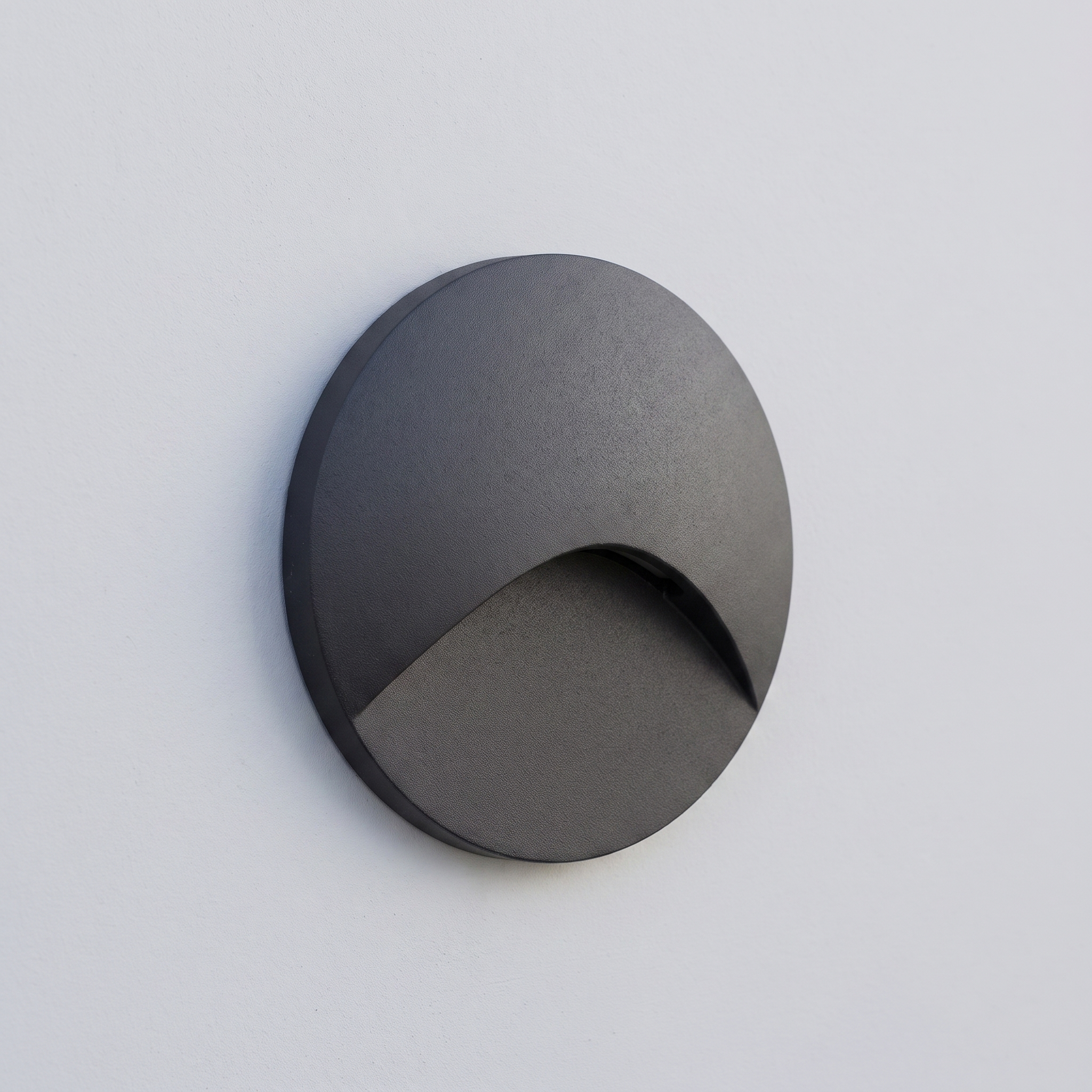 Recessed LED Step Light — Round · Black — light off