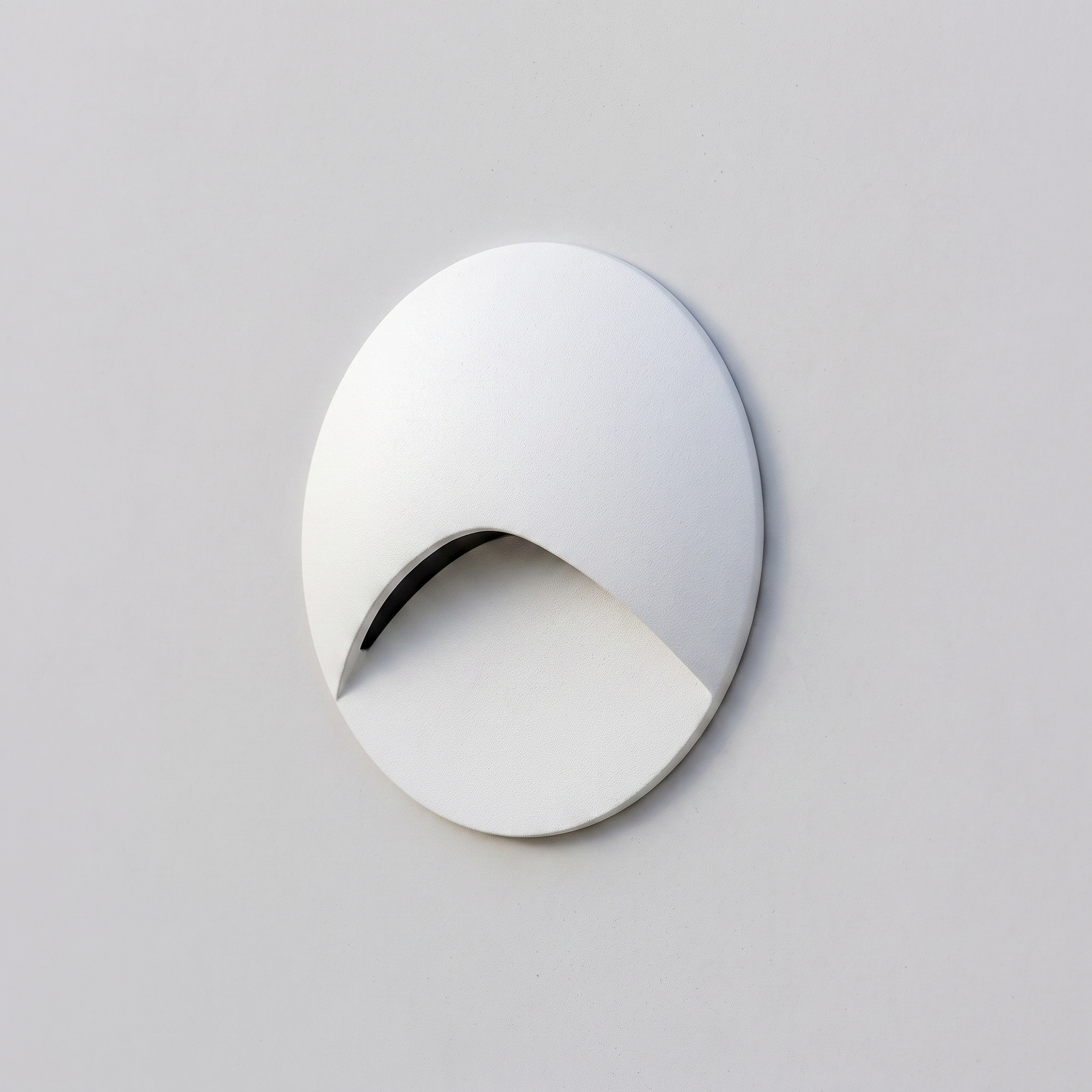 Recessed LED Step Light — Round · White — light off