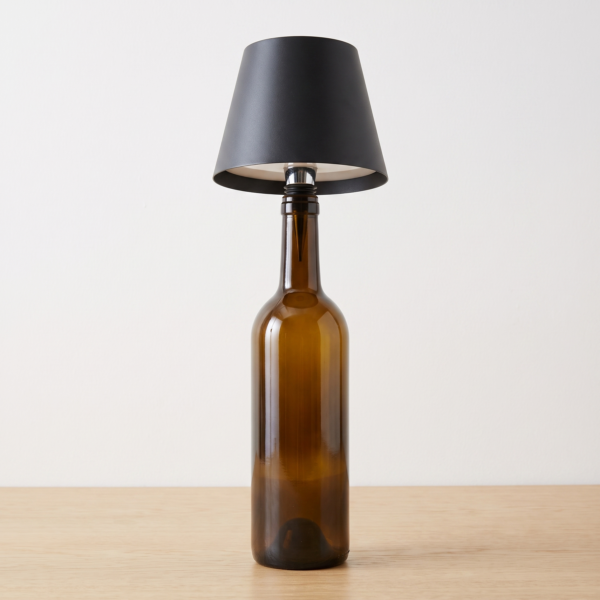Aria | Cordless Bottle Table Lamp — Black — light off
